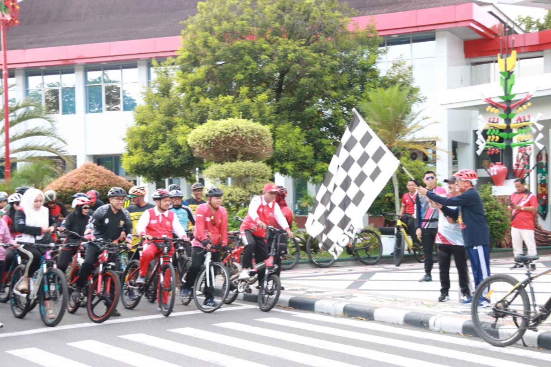 Pemprov Kalteng Gelar Sepeda Bersama Sambut Event UCI MTB di Palangka Raya