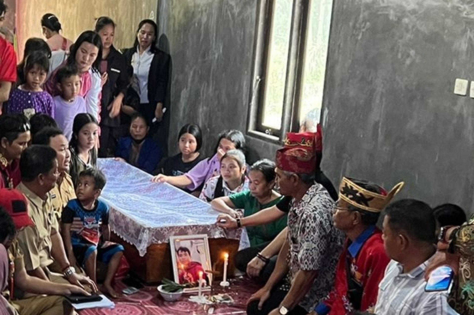 Gubernur Sugianto Sabran Kunjungi Rumah Duka Korban Konflik di Bangkal