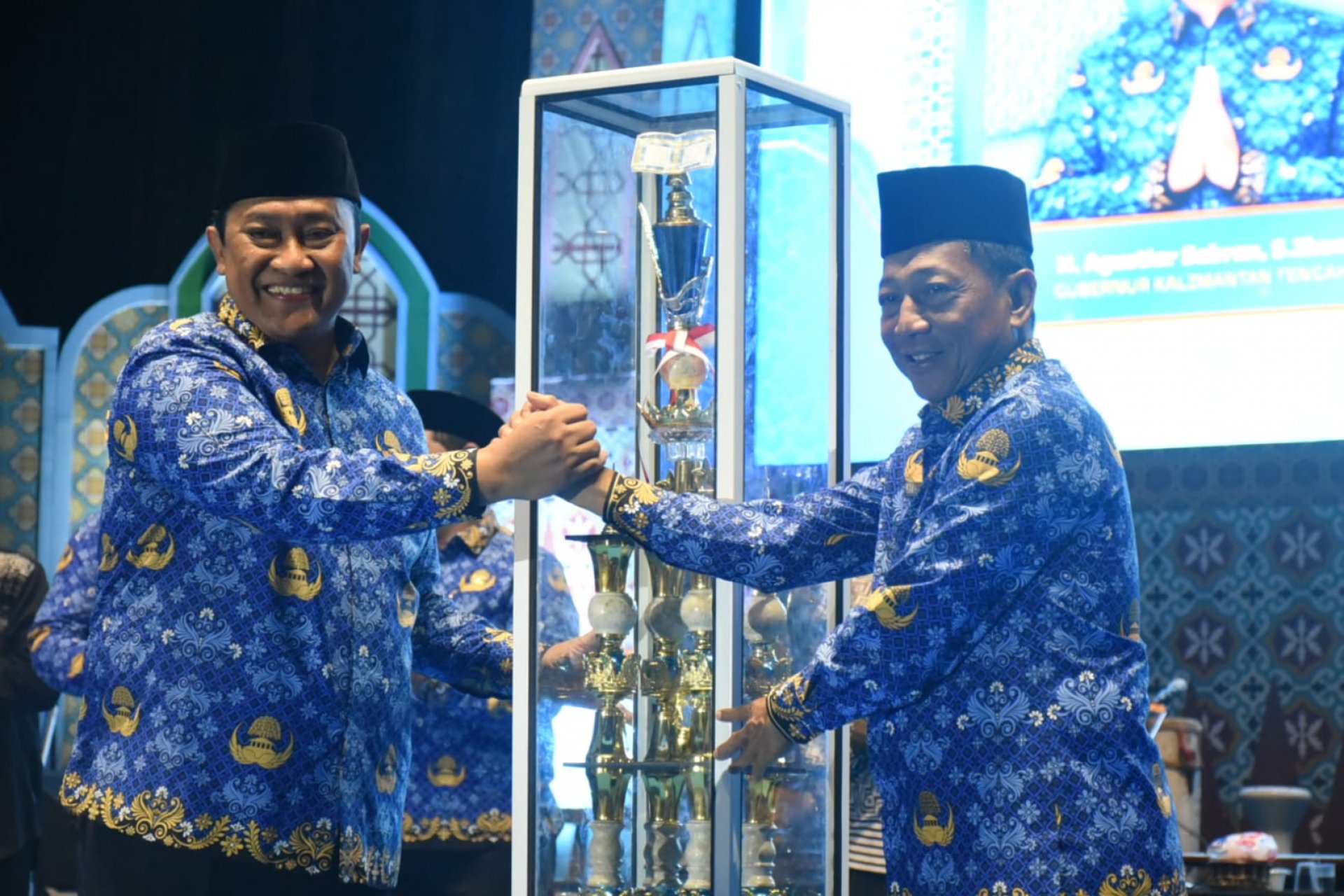 Wagub Kalteng Edy Pratowo Resmi Buka MTQ Ke-8 KORPRI di Mura