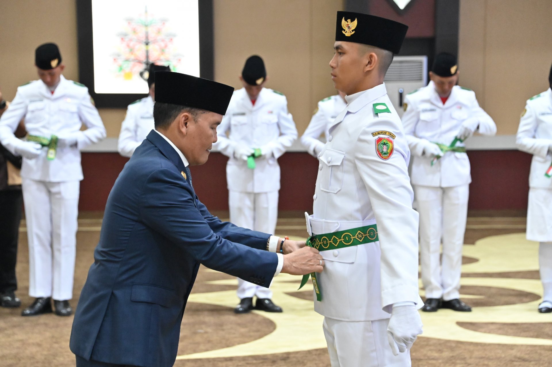 Gubernur Agustiar Sabran Kukuhkan Paskibraka Kalteng Tahun 2026