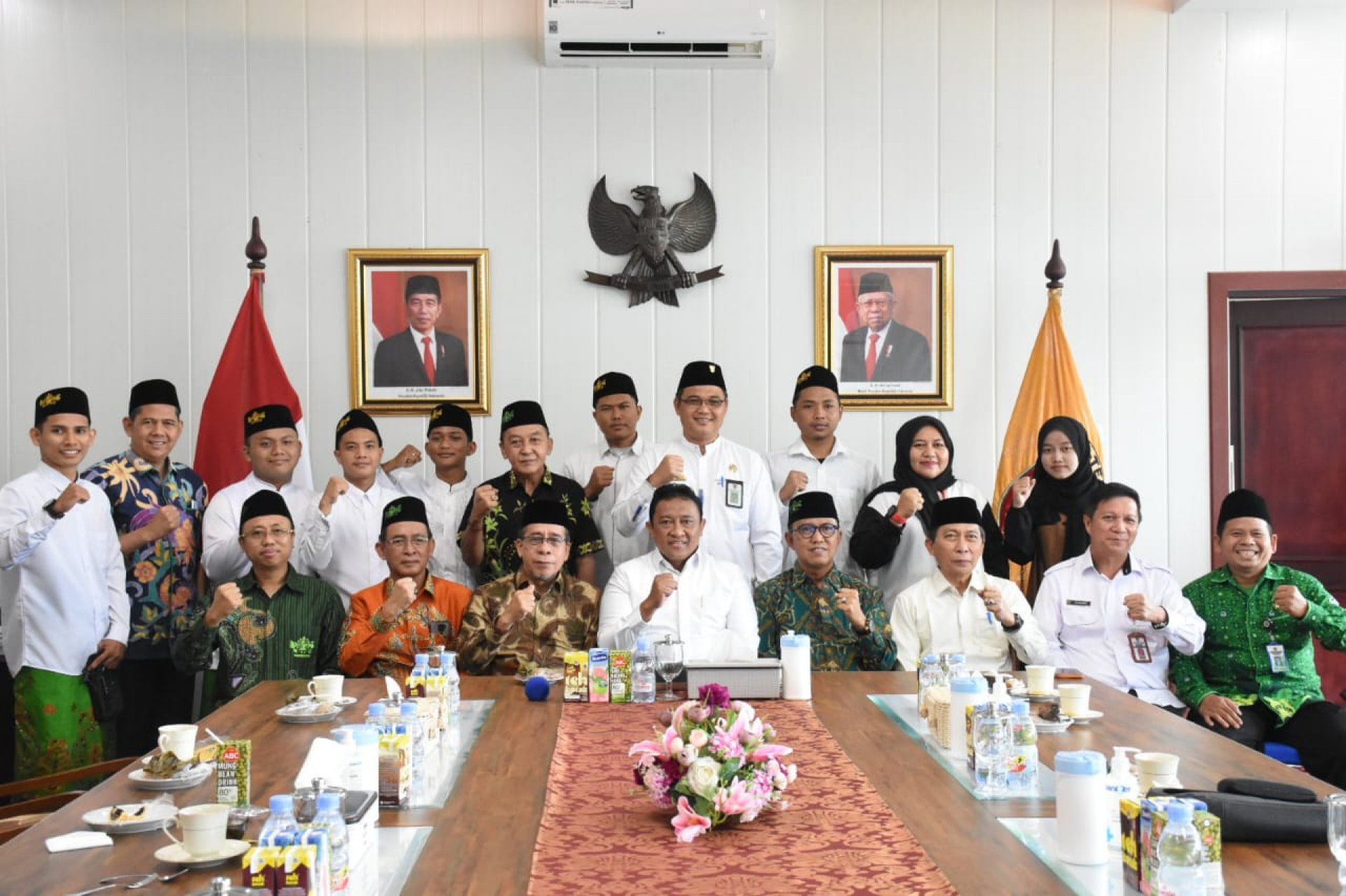 Wagub Lepas Kontingen PW NU Kalteng Berlaga di Porseni NU di Surakarta