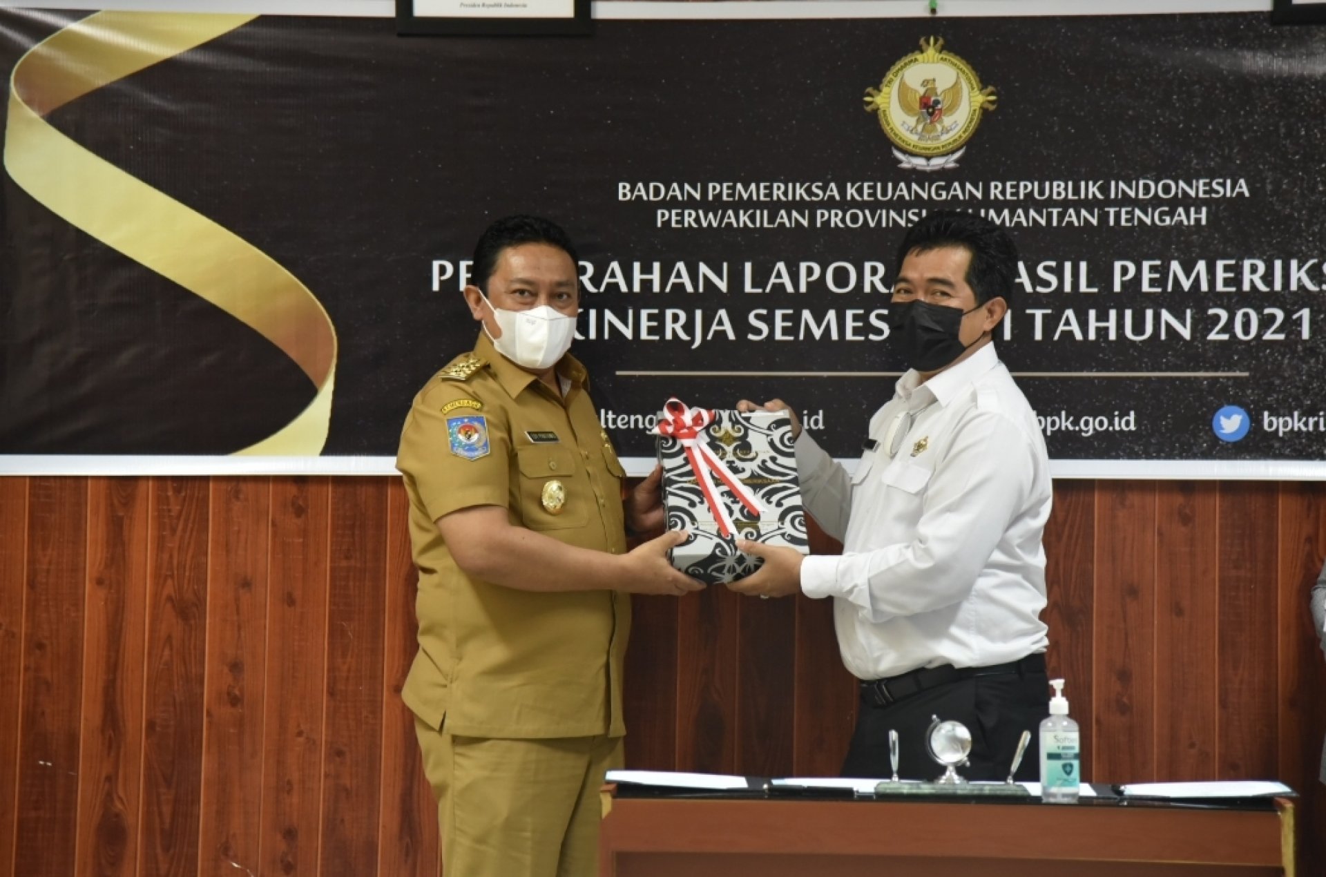 Pemprov Kalteng Terima Penyerahan LHP Kinerja Penyelenggaraan Pendidikan Vokasi dari BPK RI