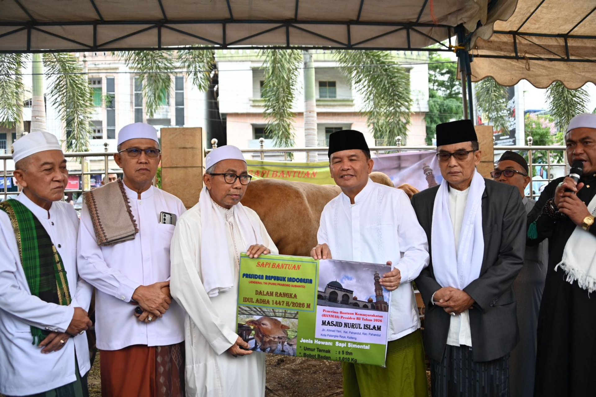 Gubernur Kalteng Agustiar Sabran Ikuti Salat Iduladha 1447 di Masjid Nurul Islam
