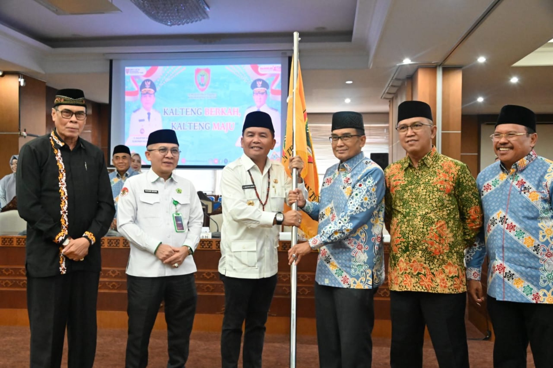 Gubernur Agustiar Sabran Lepas Kafilah STQH Kalteng untuk Berlaga di Kendari