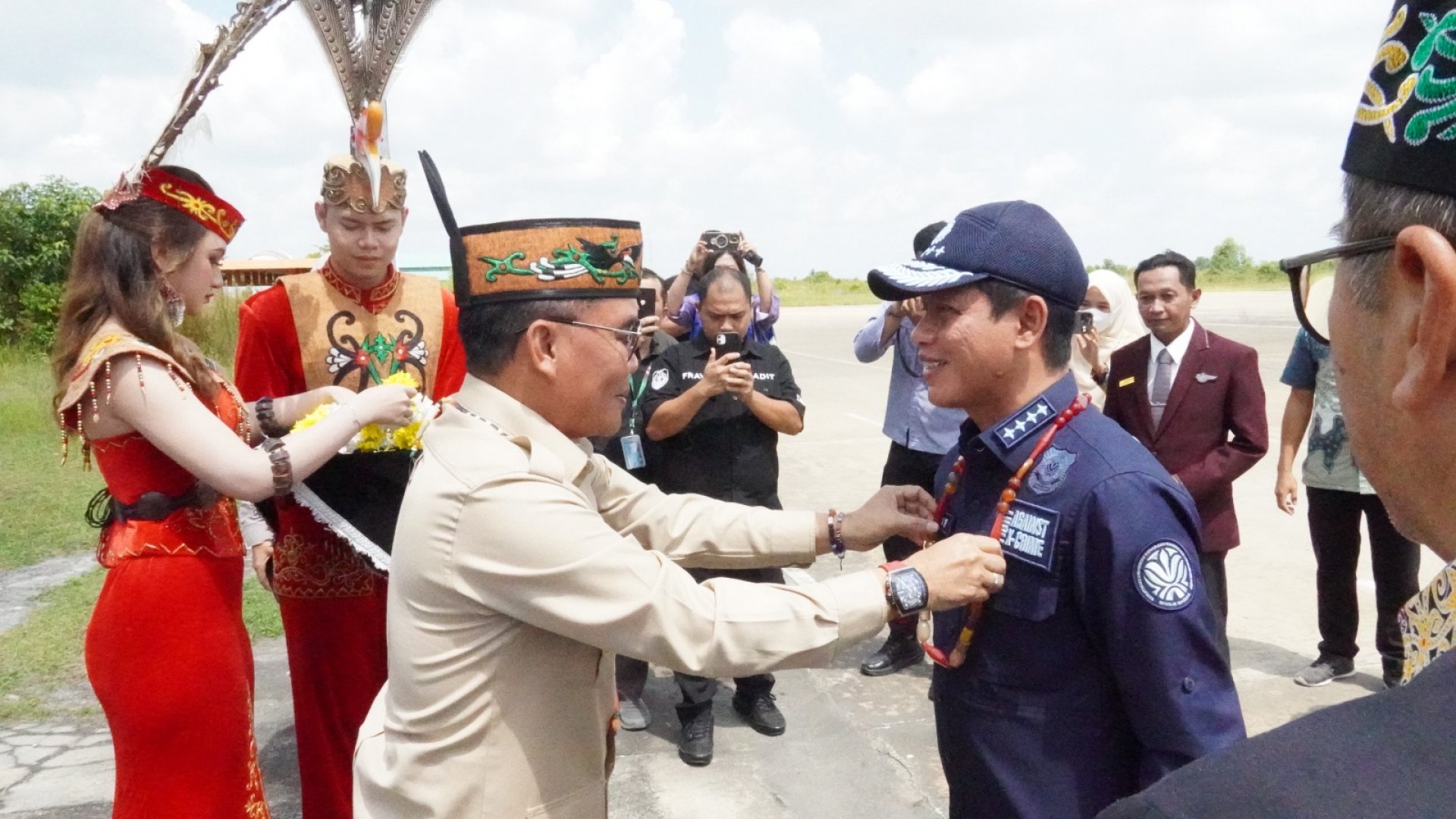 Sambut Kedatangan Menteri Lingkungan Hidup, Gubernur Kalteng Siap Satukan Langkah Atasi Karhutla