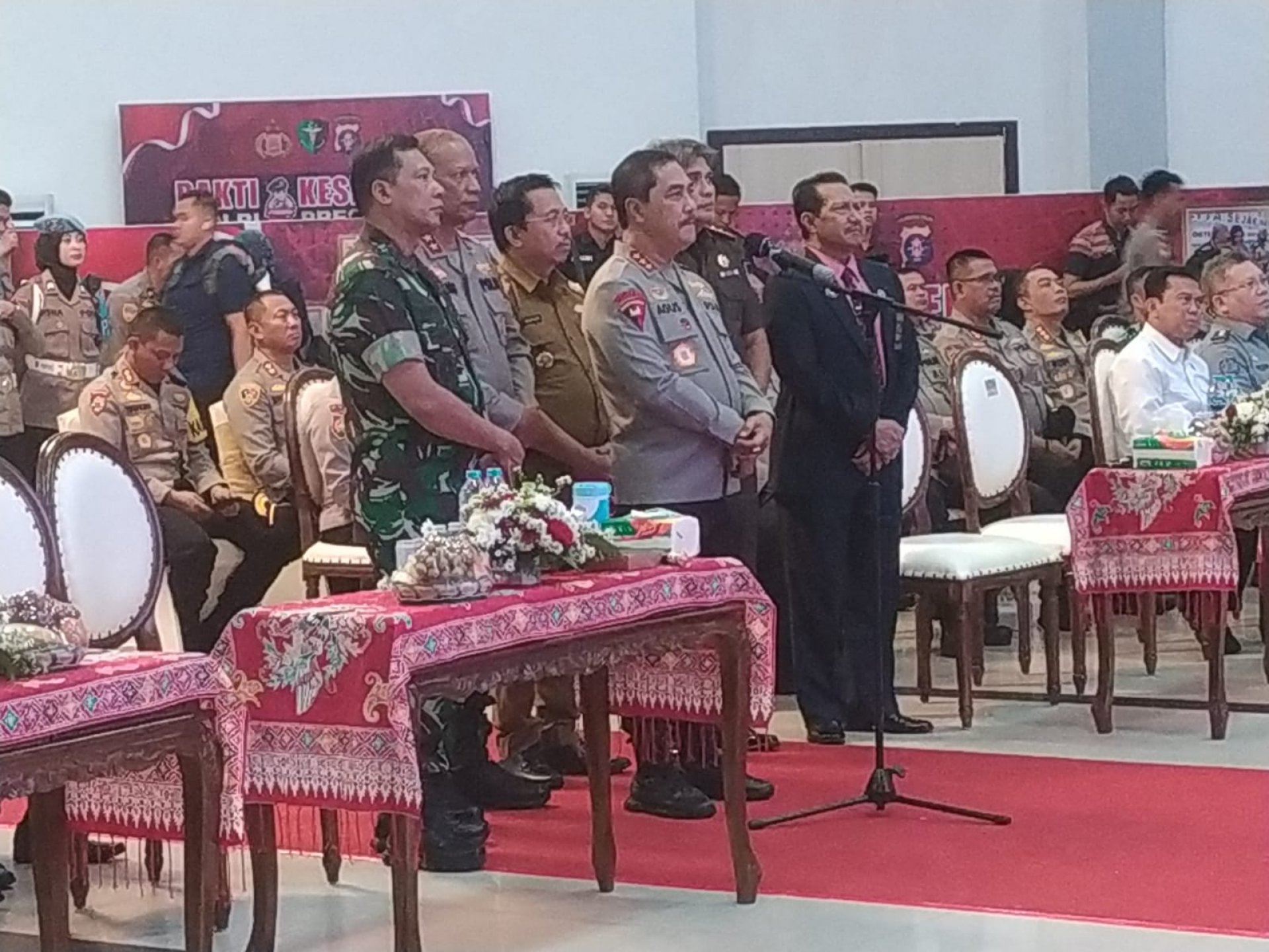 Asisten Pemkesra Kaspinor Hadiri Bakti Kesehatan Polri di Mapolda Kalteng