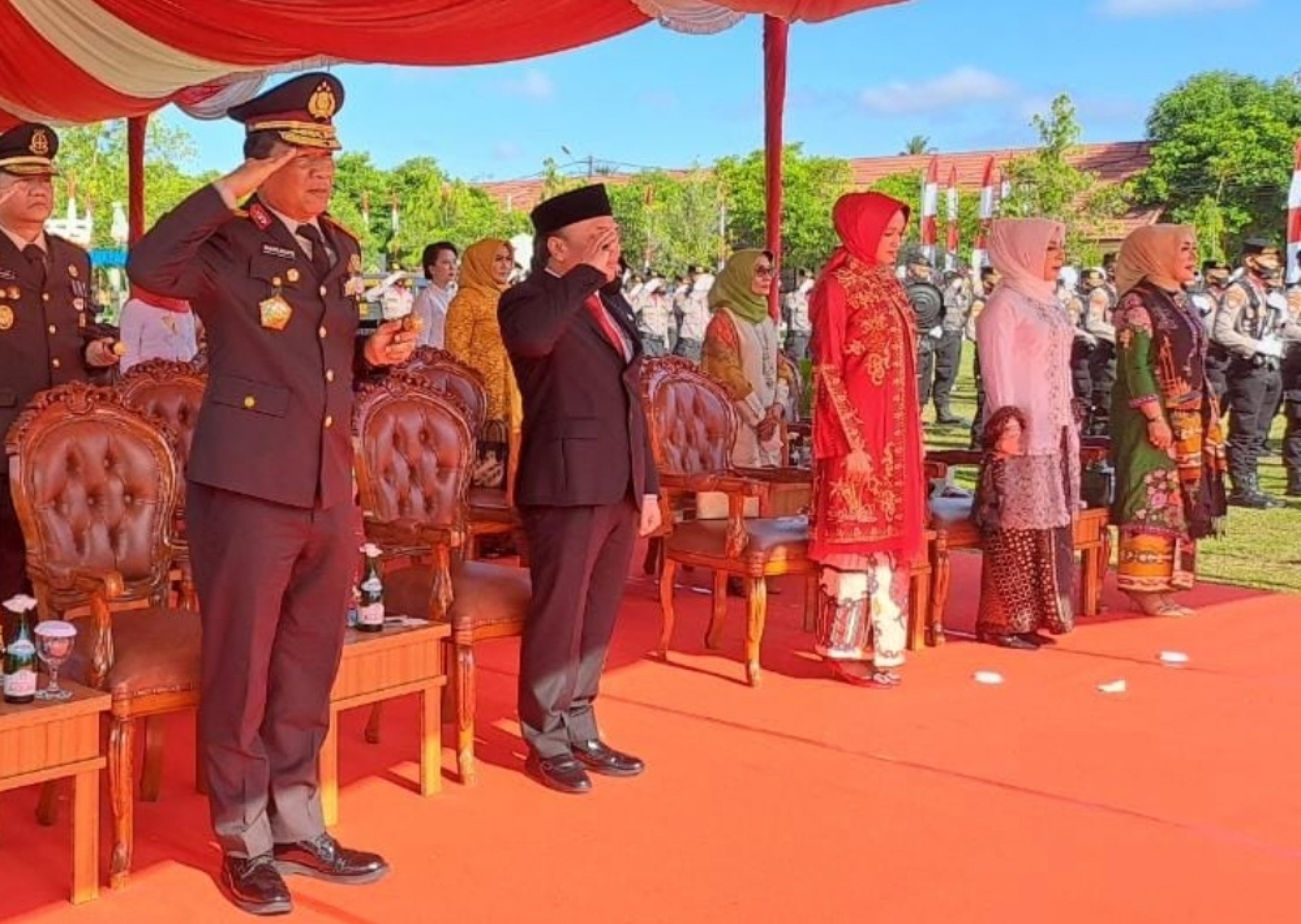 Gubernur Sugianto Sabran Ikuti Upacara Peringatan Hari Bhayangkara ke-76