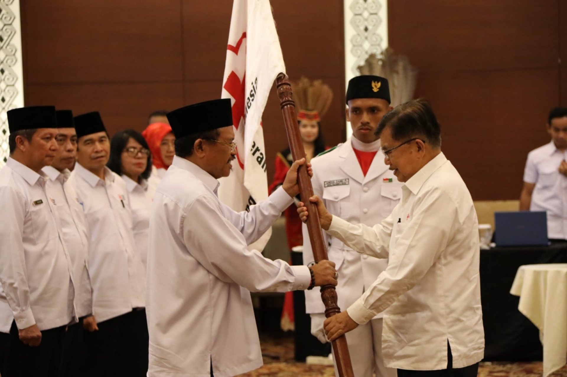 Sekda Nuryakin Dilantik Sebagai Ketua PMI Kalteng oleh Ketua Umum Jusuf Kalla