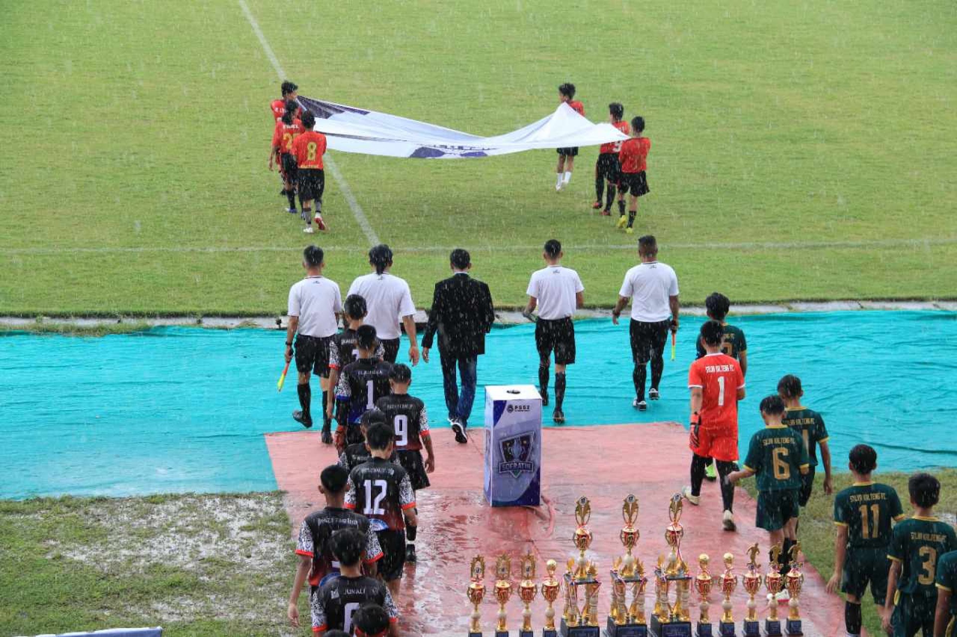 Gubernur Kalteng Harapkan Kompetisi Piala Soeratin Gairahkan Kecintaan Masyarakat pada Sepak Bola