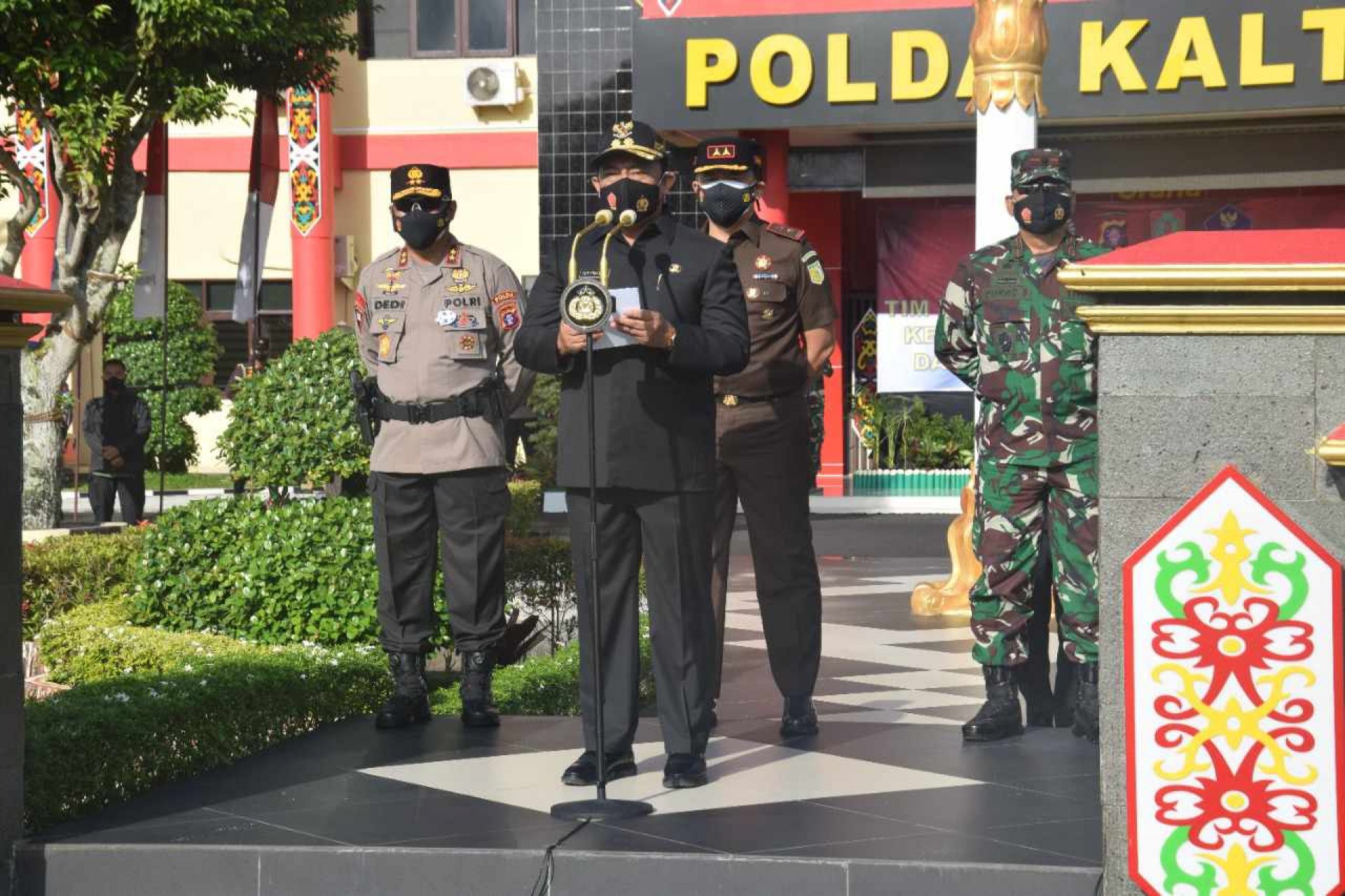 Wagub Kalteng Pimpin Apel Gabungan Kesiapan Pelaksanaan Upaya Peningkatan Penanganan COVID-19 dan Percepatan Vaksinasi