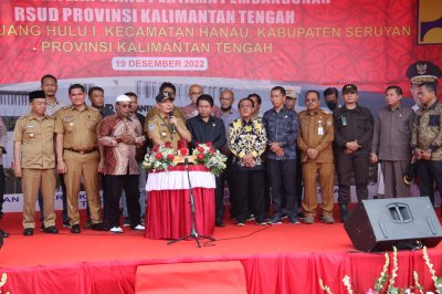 Setda Prov Kalteng - Gubernur Lakukan Pemancangan Tiang Pertama ...