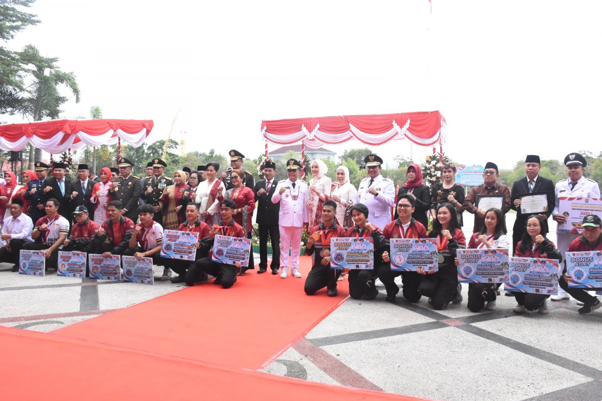 HUT ke-80 RI ke, Gubernur Kalteng Serahkan Penghargaan dan Remisi