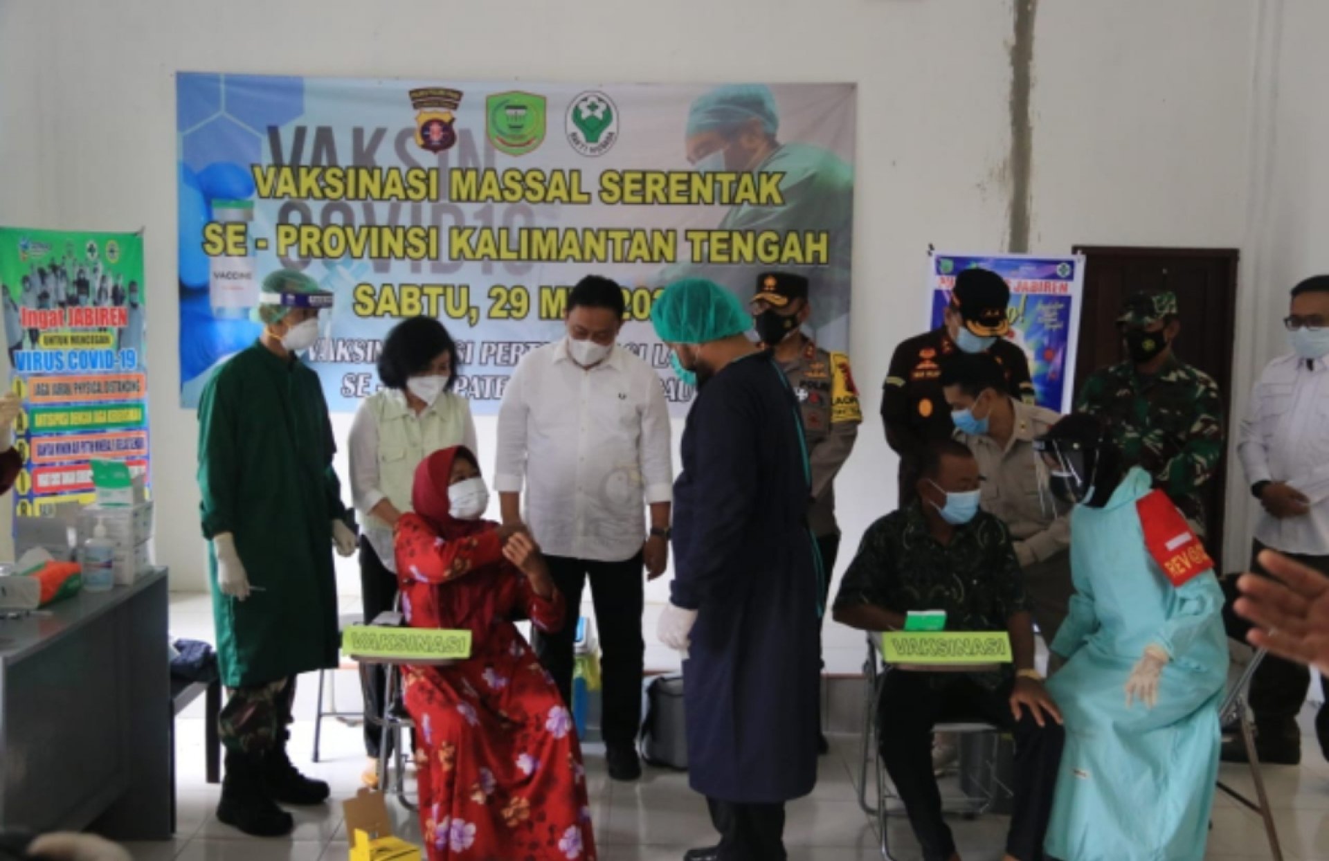 Wagub Kalteng Bersama Kapolda, Kajati, dan Kasrem Tinjau Vaksinasi Massal di Kabupaten Pulang Pisau