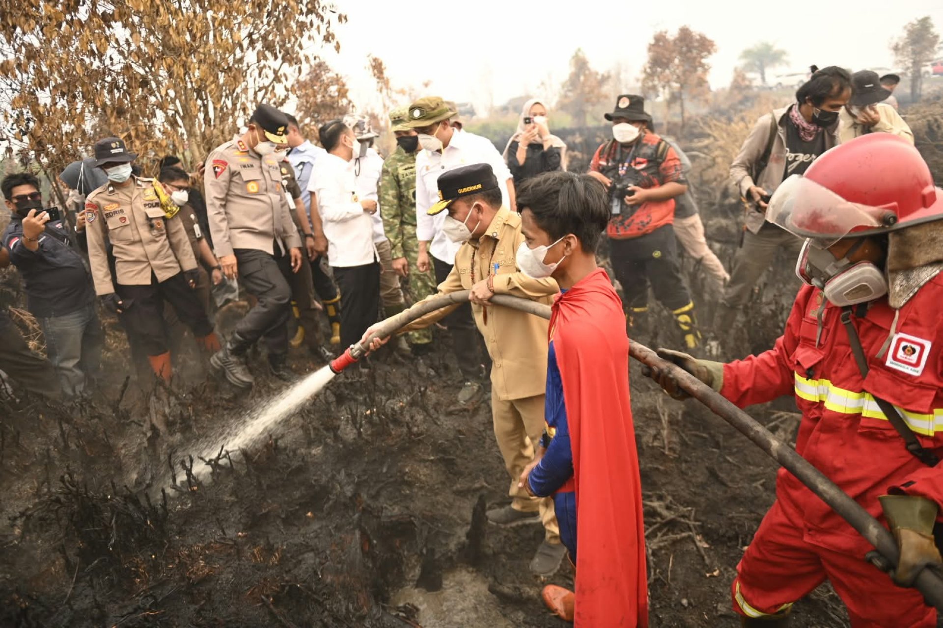 Menteri Kehutanan RI dan Gubernur Kalteng Tinjau Langsung Lokasi Karhutla di Petuk Katimpun