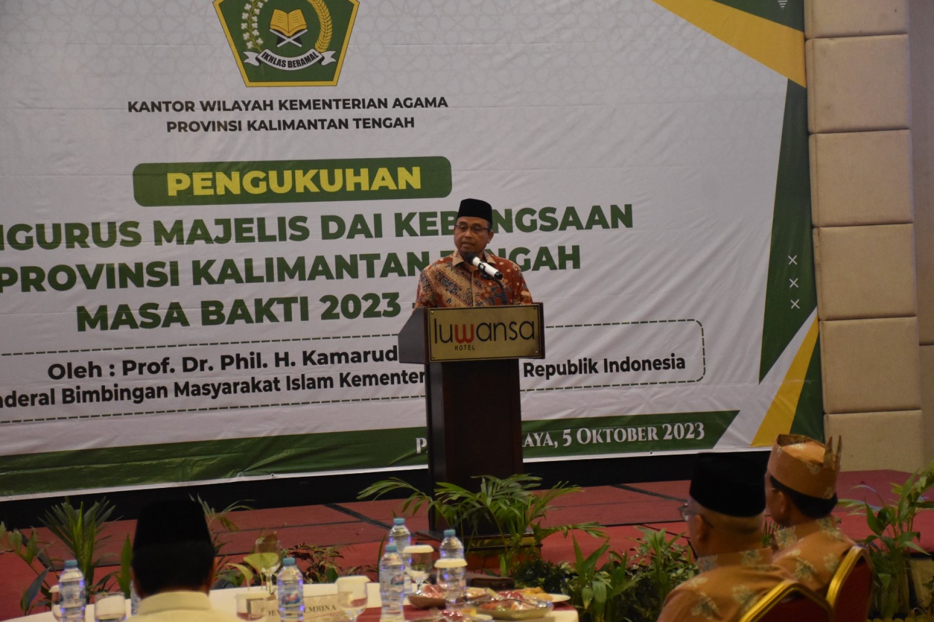 Asisten Administrasi Umum Hadiri Pengukuhan Majelis Dai Kebangsaan Kalteng Masa Bhakti 2023-2026
