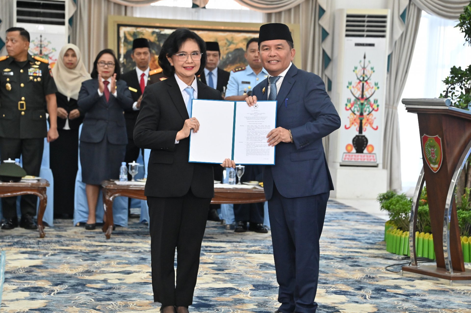 Gubernur Agustiar Sabran Resmi Lantik Linae Victoria Aden sebagai Sekretaris Daerah Provinsi Kalimantan Tengah