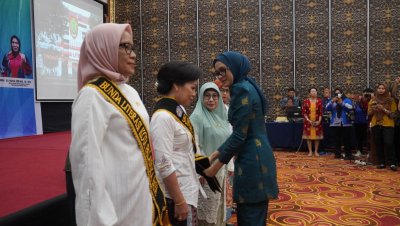 Havaskor tombul anal porno