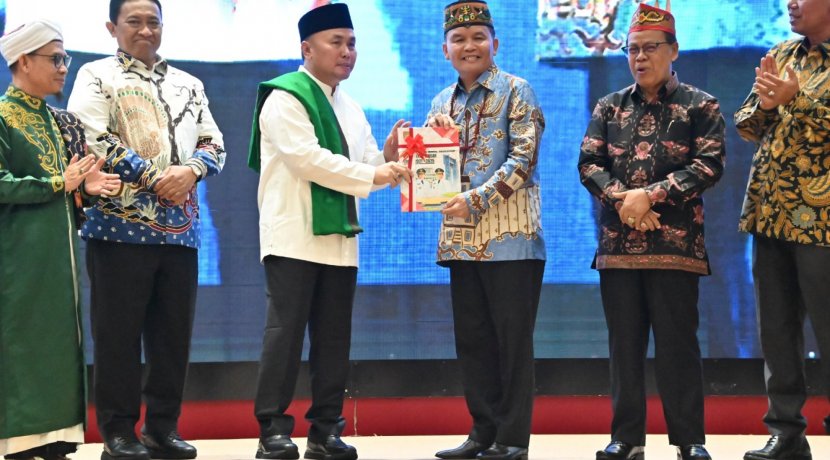 Tandai Transisi Kepemimpinan, Pemprov Gelar Sertijab dan Lepas Sambut Gubernur dan Ketua TP PKK Kalteng