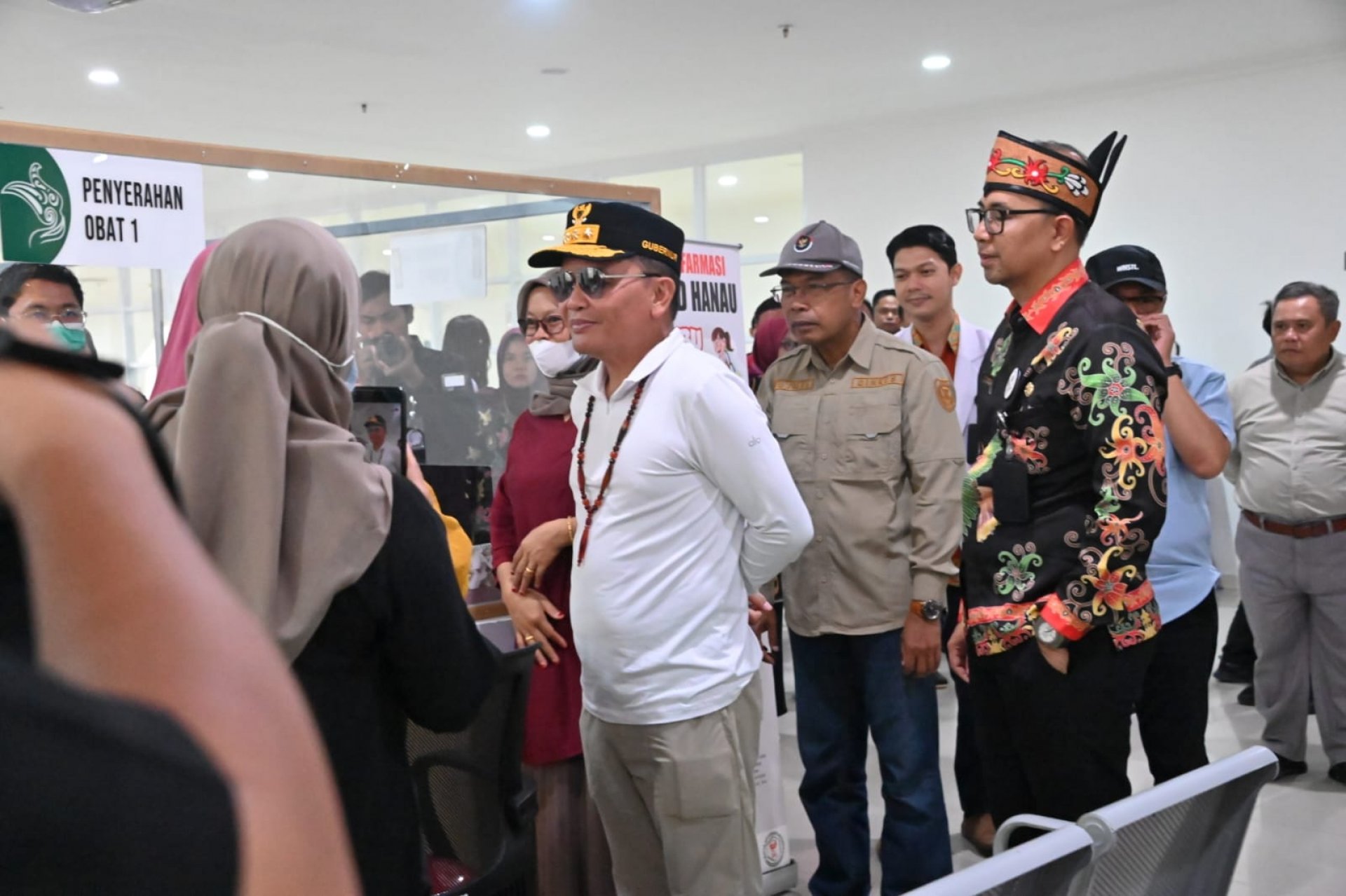 Pastikan Layanan Kesehatan Berjalan Baik, Gubernur Tinjau RS Hanau