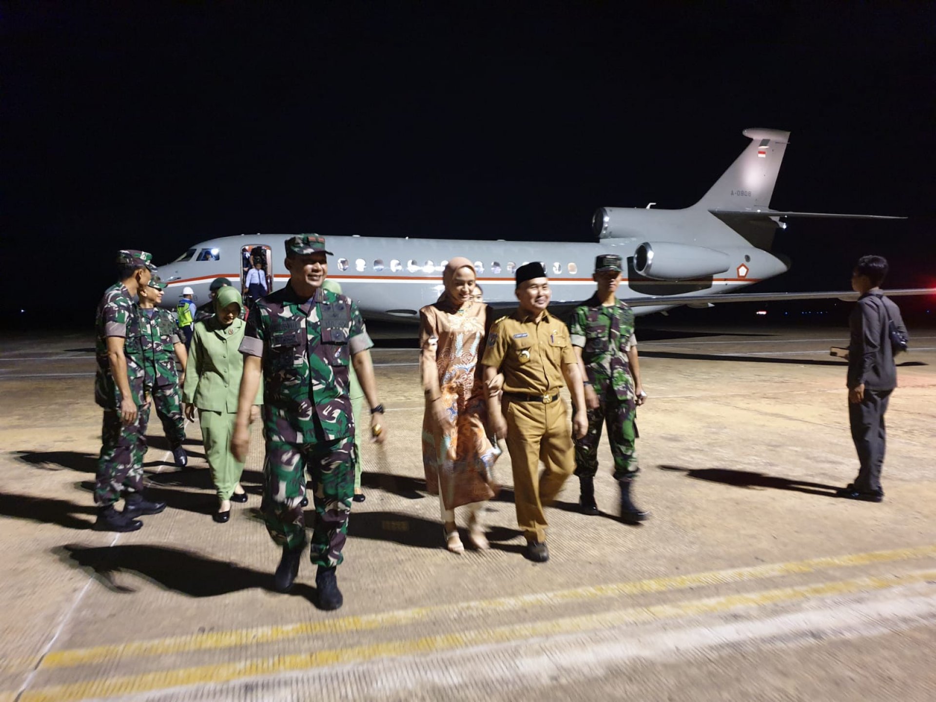 Gubernur Kalteng Antar Keberangkatan Panglima TNI ke Makassar