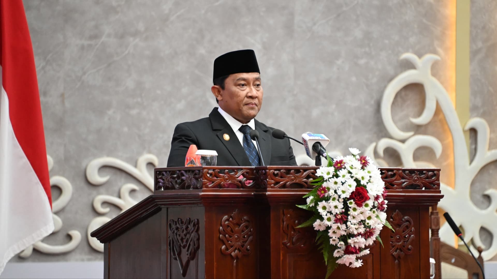 Wagub Edy Pratowo Hadiri Rapur Pengangkatan PAW Anggota DPRD Kalteng