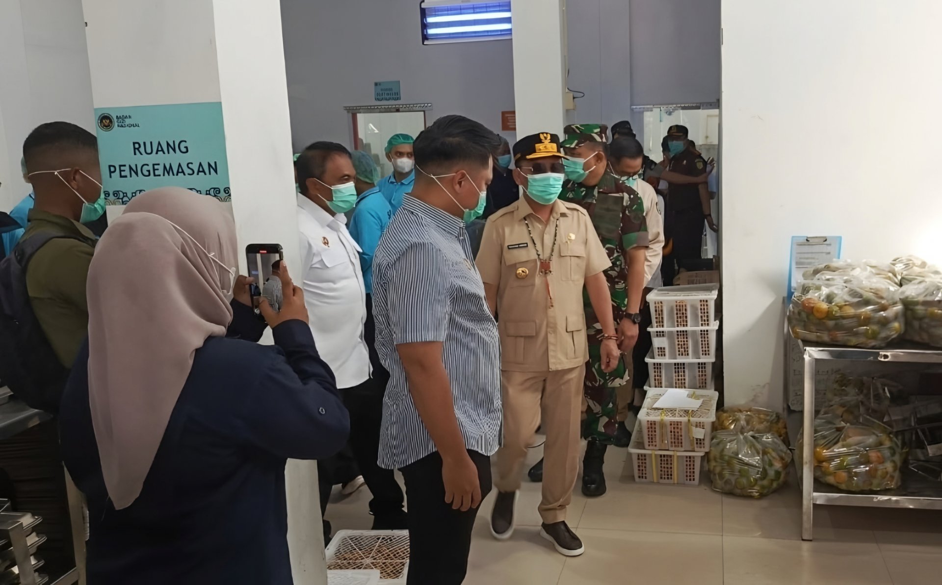 Kunjungi Salah Satu SPPG di Buntok, Gubernur Kalteng Sampaikan Apresiasi