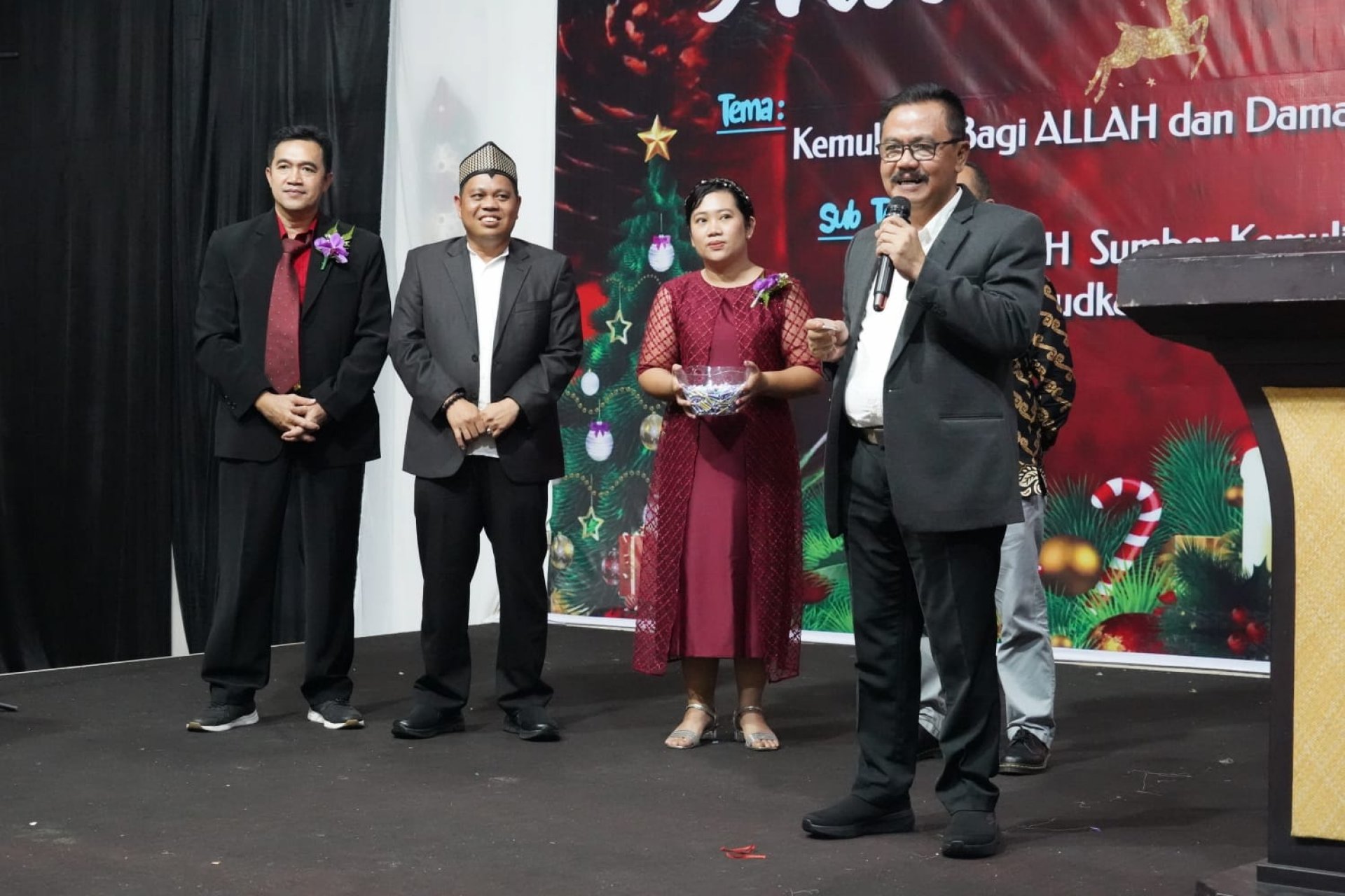 Sahli Herson B Aden Hadiri Perayaan Natal Keluarga Besar Rimbawan Provinsi Kalteng