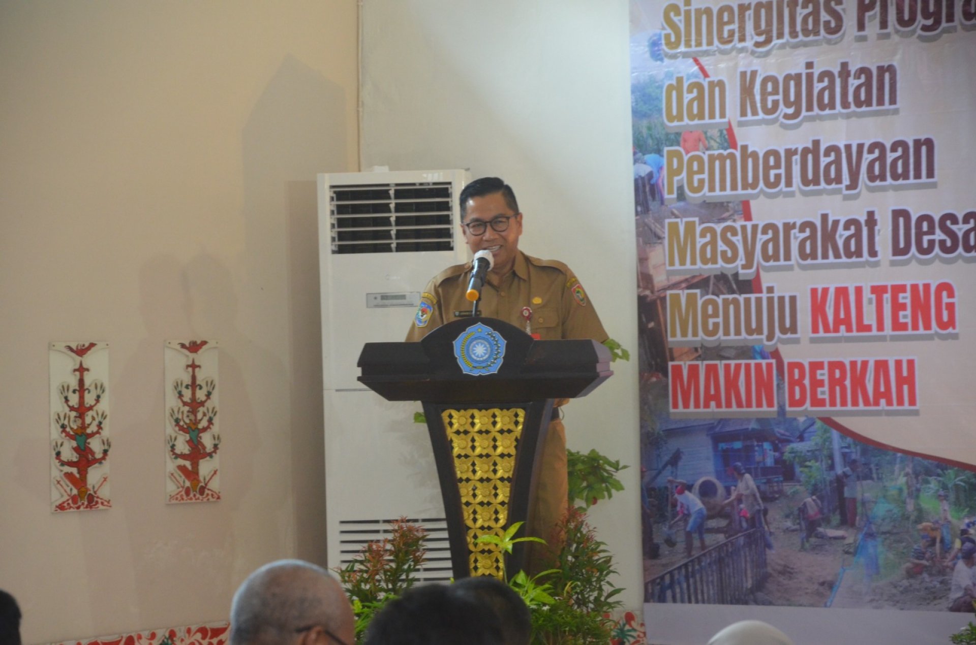 Plh. Sekda Buka Rakernis Dinas Pemberdayaan Masyarakat dan Desa Kalteng 2023