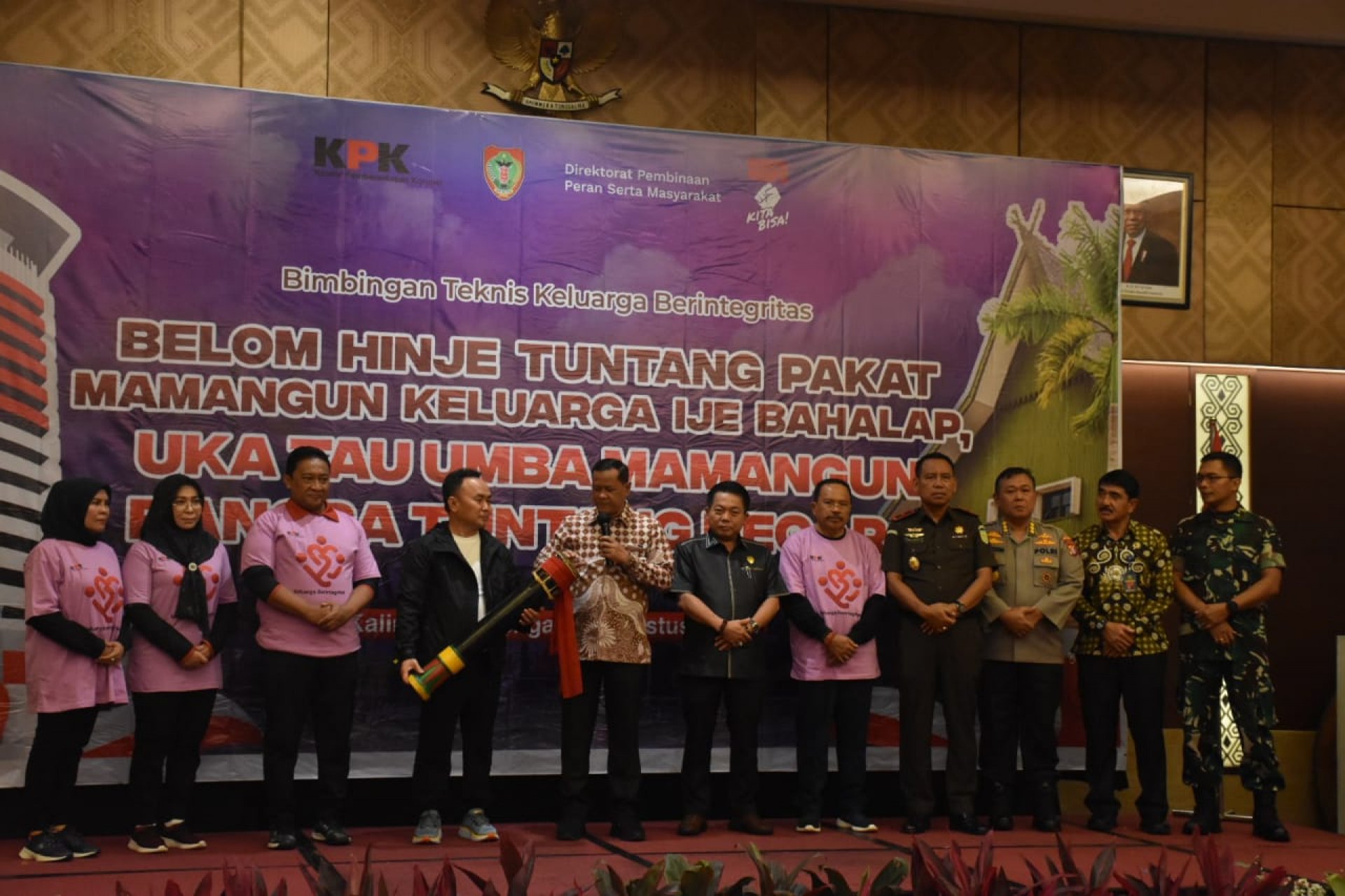 Gubernur dan Wagub Kalteng Hadiri Bimtek Keluarga Berintegritas Bersama KPK RI