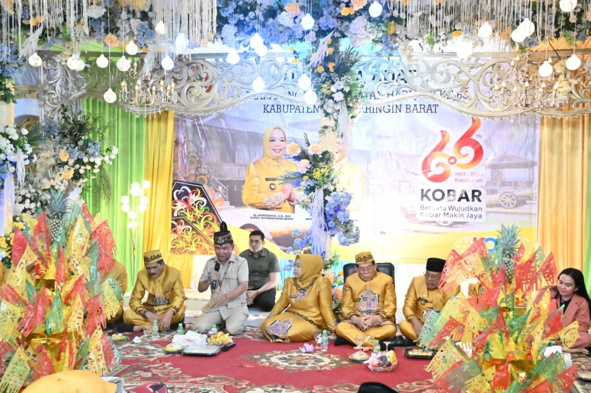 Rangkaian Hari Jadi Kobar, Gubernur Hadiri Prosesi Adat di Balai Sembaga Mas