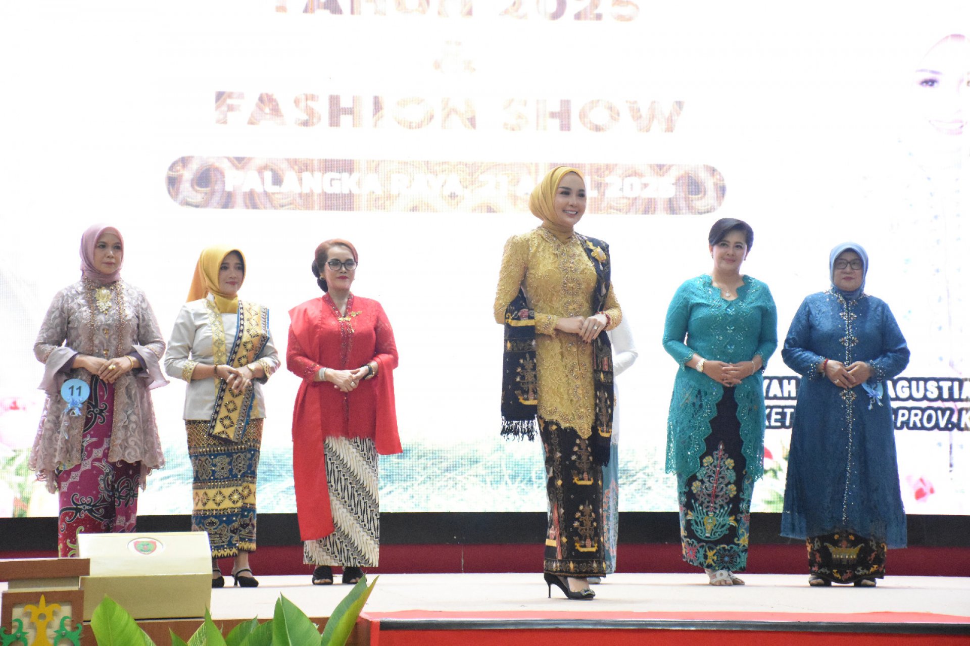 Peringati Hari Kartini Ke-146, TP PKK Kalimantan Tengah Gelar Lomba Fashion Show