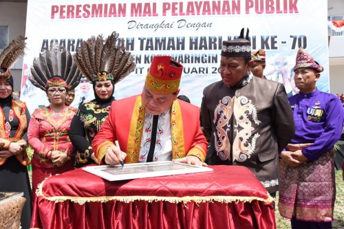 Setda Prov Kalteng Wagub Edy Pratowo Resmikan Mal Pelayanan Publik Habaring Hurung Kotim