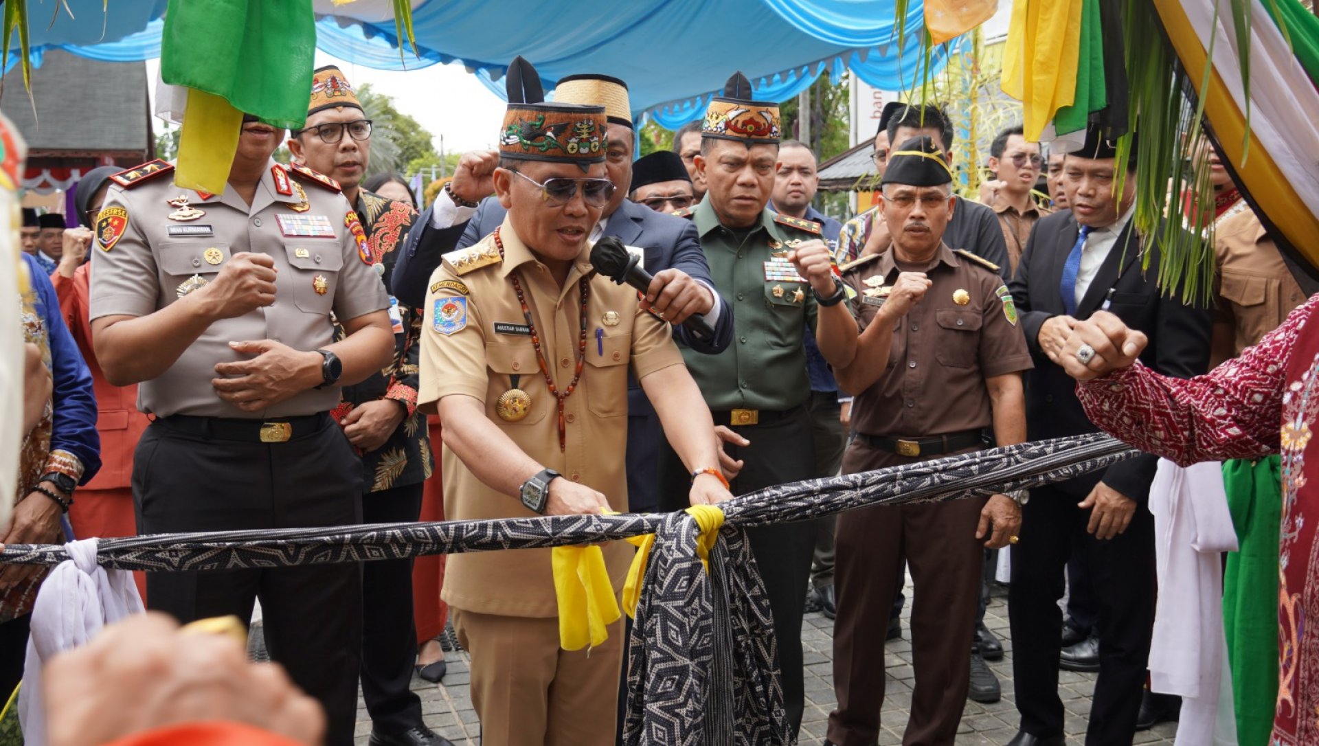 Gubernur Agustiar Sabran Resmikan Digital Lounge Bank Kalteng