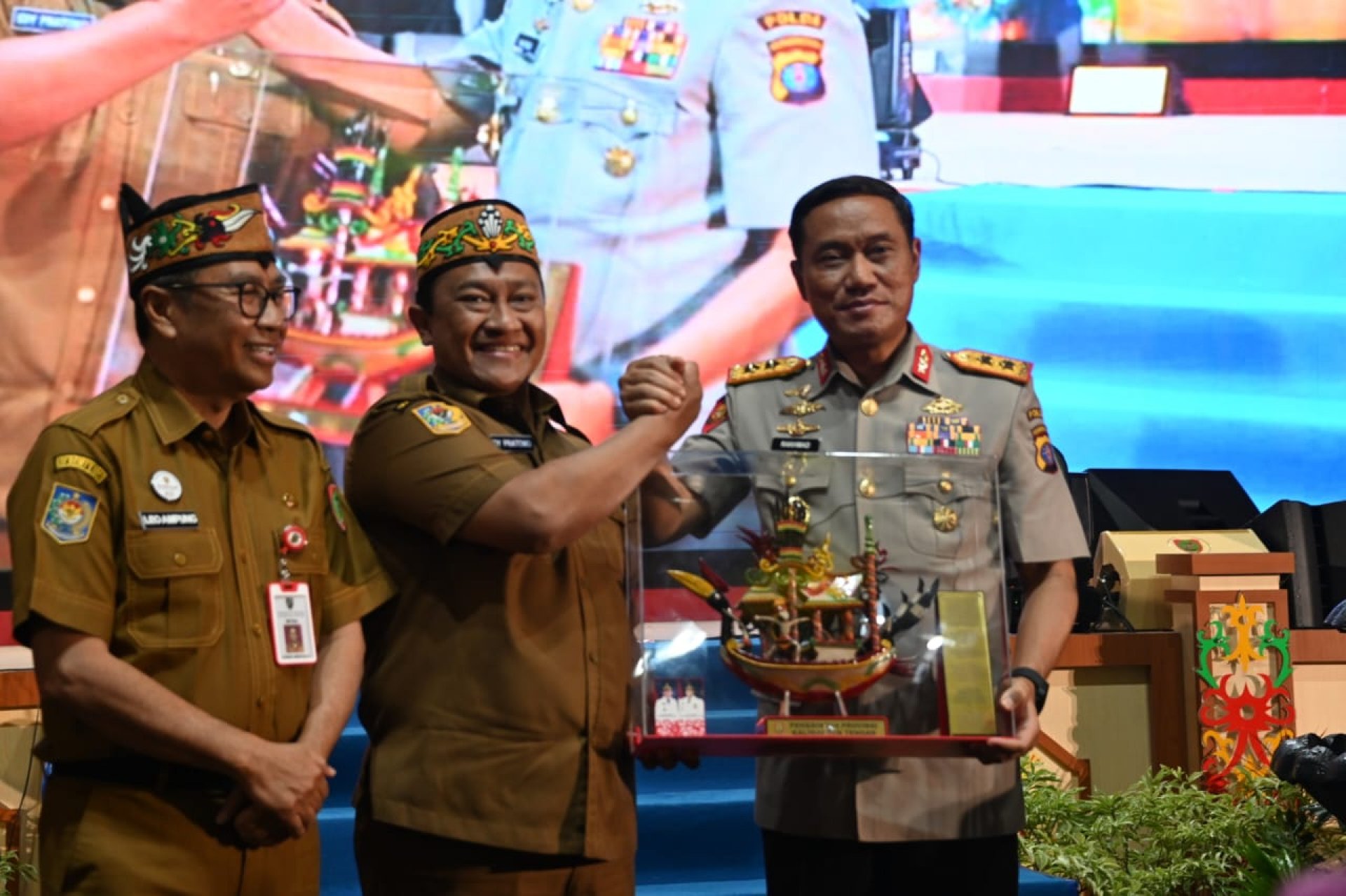 Hadiri Kenal Pamit Wakapolda, Wagub Edy Pratowo: Mari Perkuat Sinergi Majukan Kalteng