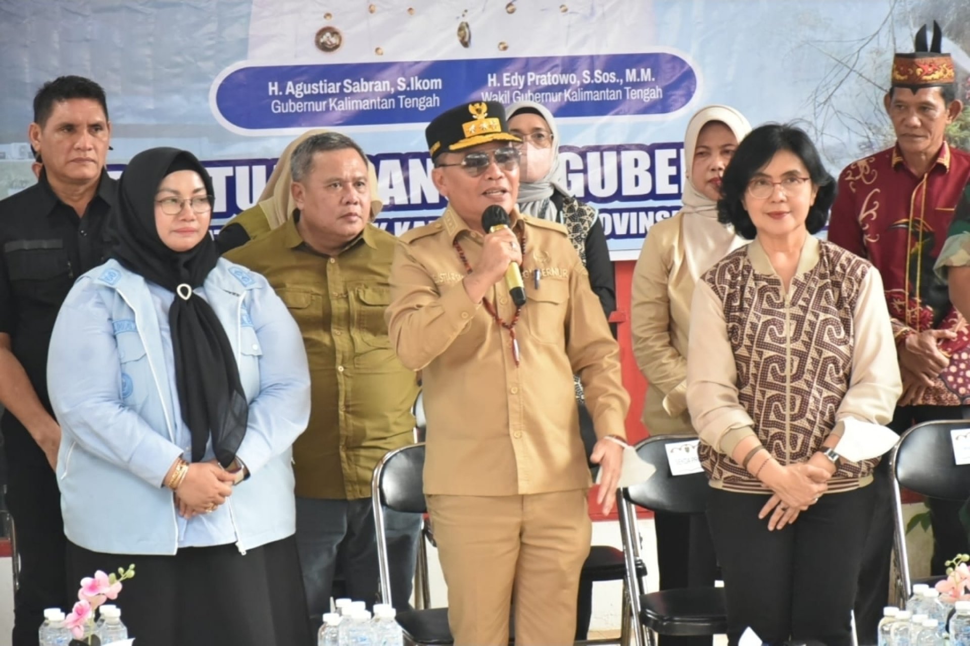 Pemprov Kalteng Salurkan Bantuan Pangan dan KHBS Tahap II di Kecamatan Kota Besi dan Cempaga Kotim