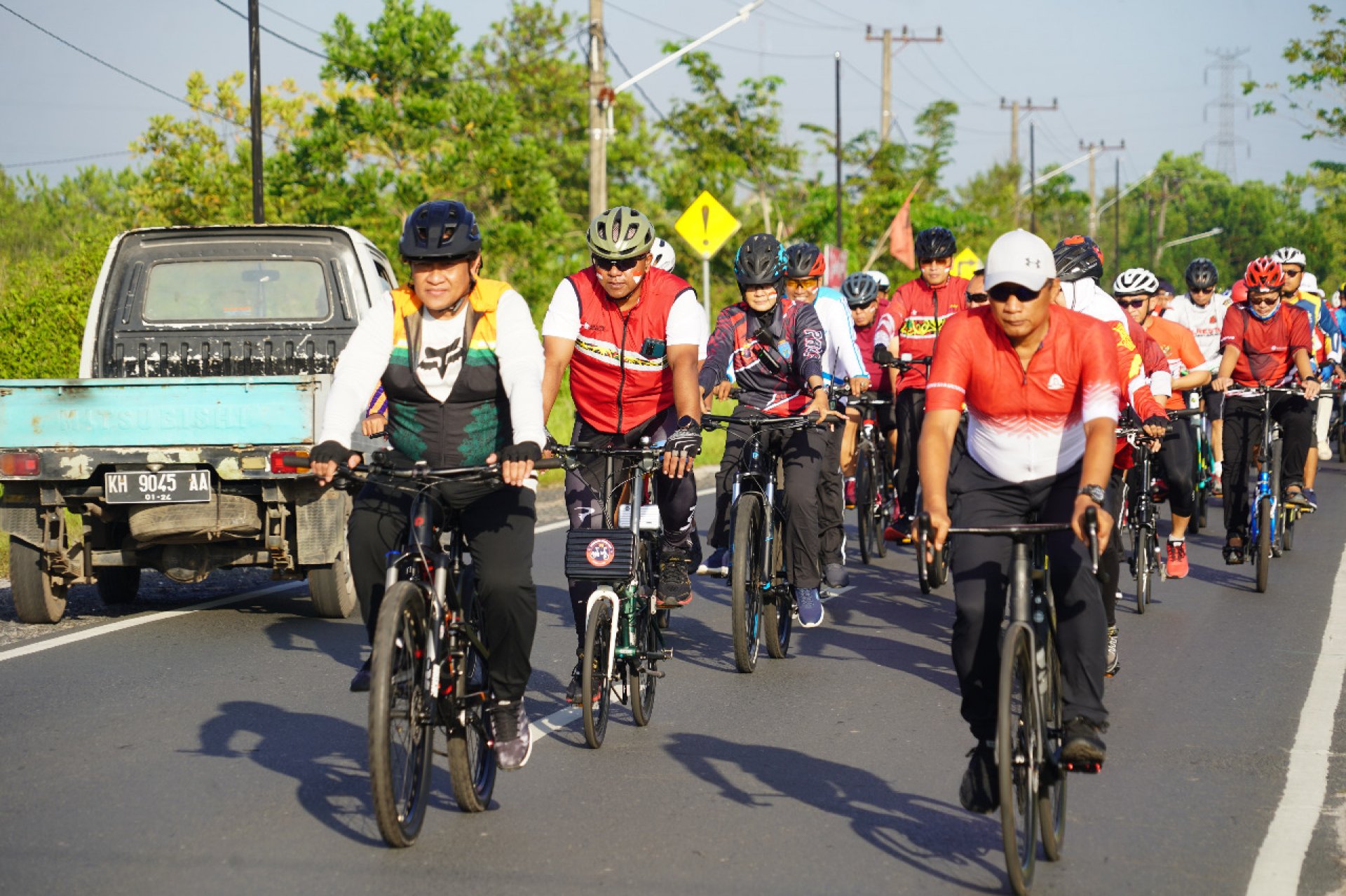 Wakil Gubernur Edy Pratowo Ikuti Sepeda Santai Merah Putih Berkah