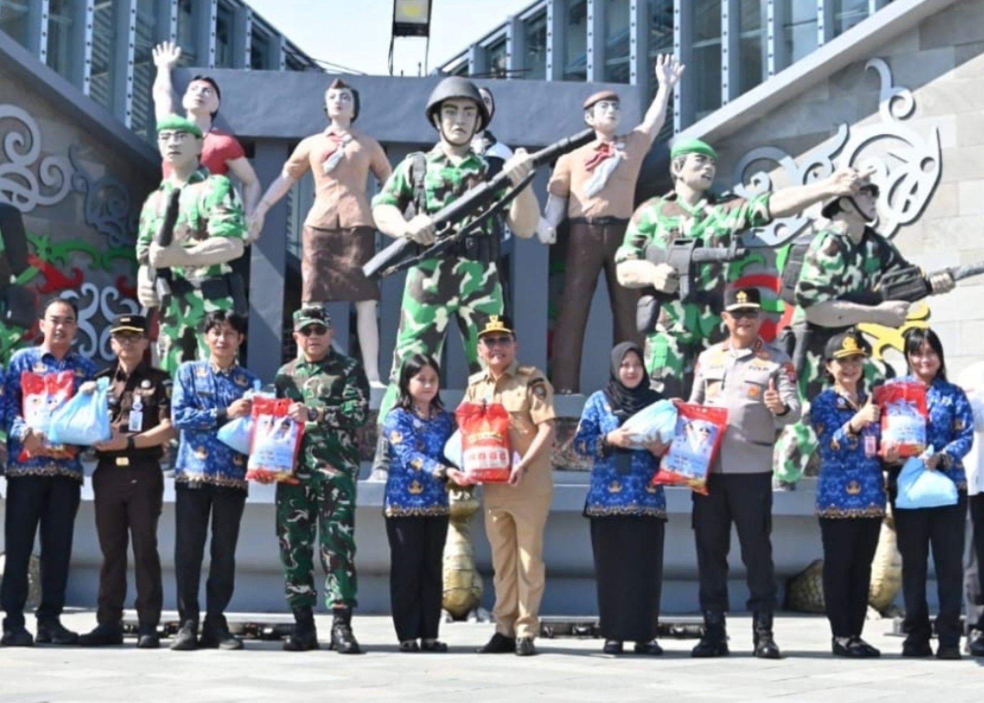 Sambut Hari Jadi ke-69 Kalteng, Gubernur Agustiar Sabran Buka Gerakan Pangan Murah