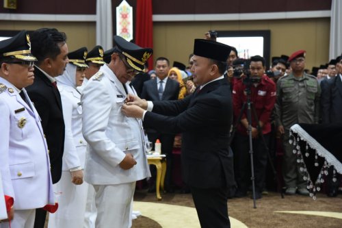 Setda Prov Kalteng - Gubernur Kalteng Sugianto Sabran Lantik 10 ...